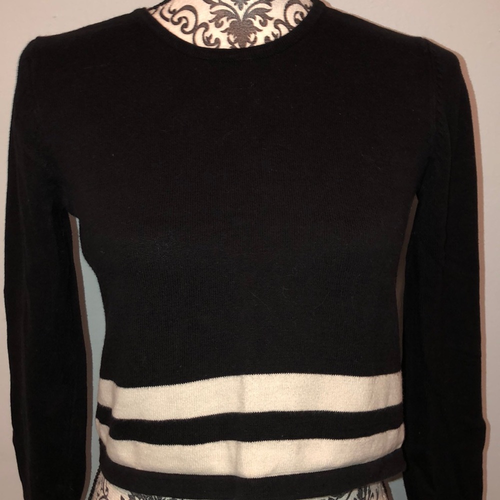 Forever 21 black crop top